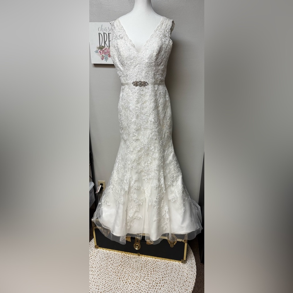 Mori Lee White Lace Bridal Dress sz16